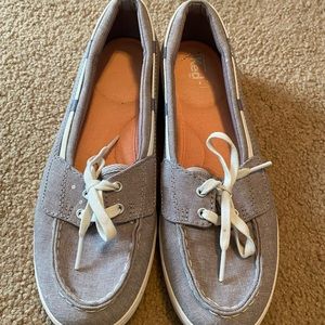 Keds slip on boat shoes. Hardly worn. Very comfortable.